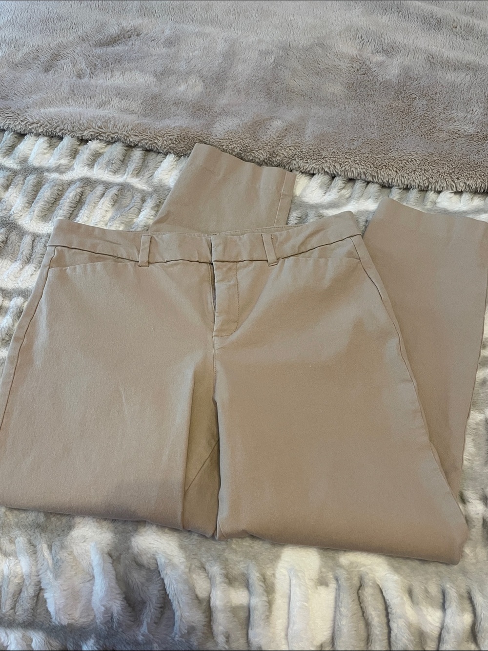 Old Navy Pixie Skinny High-Rise Pants in Light Taupe